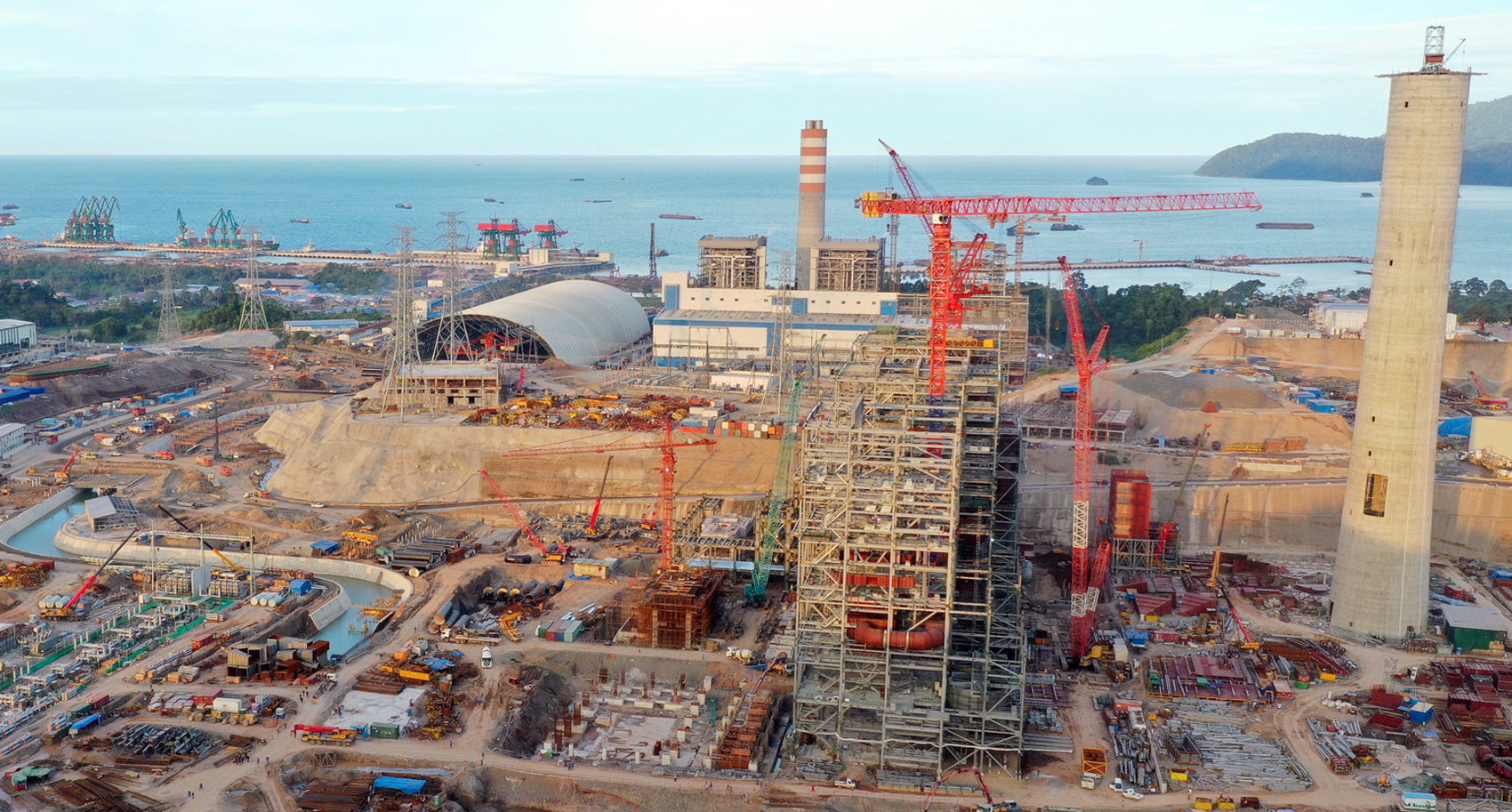 浙江火电pc总承包的印尼摩罗哇丽工业园区拉波塔电厂工程全景