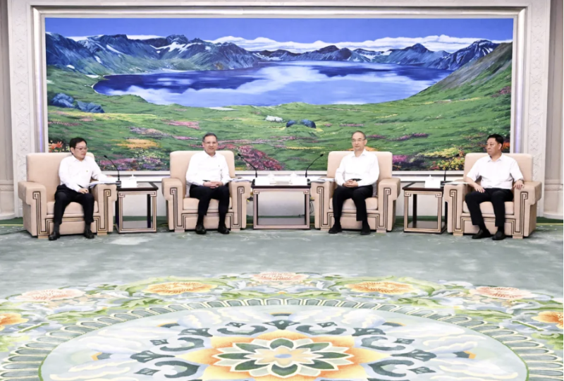 中國(guó)能建倪真拜會(huì)吉林省委書記黃強(qiáng)、省長(zhǎng)胡玉亭并見證雙方簽署戰(zhàn)略合作框架協(xié)議