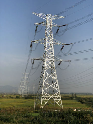 图为新伊-芦塘500千伏线路工程22-15号耐张段